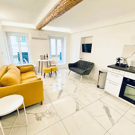 Apartment T3 Carre D'or Plein Centre